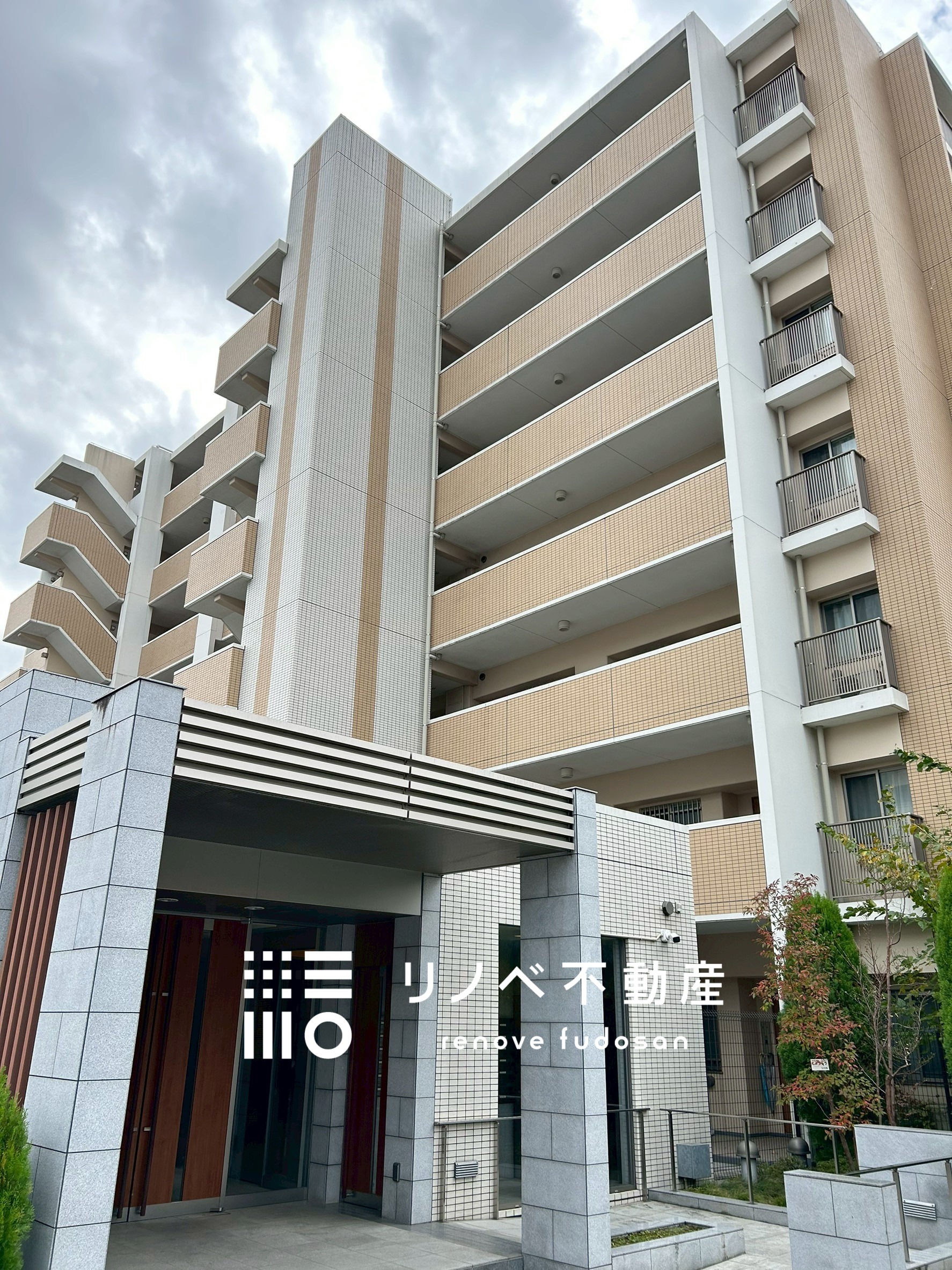 アンビシャス川口青木601号室 中古マンションの写真1